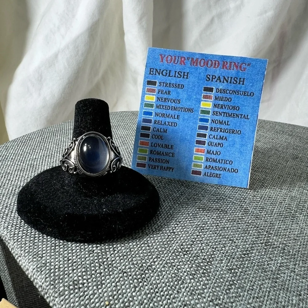 Fashion Jewelry Unisex Ring Mood Changing Stone On A 18K Antique S☑️